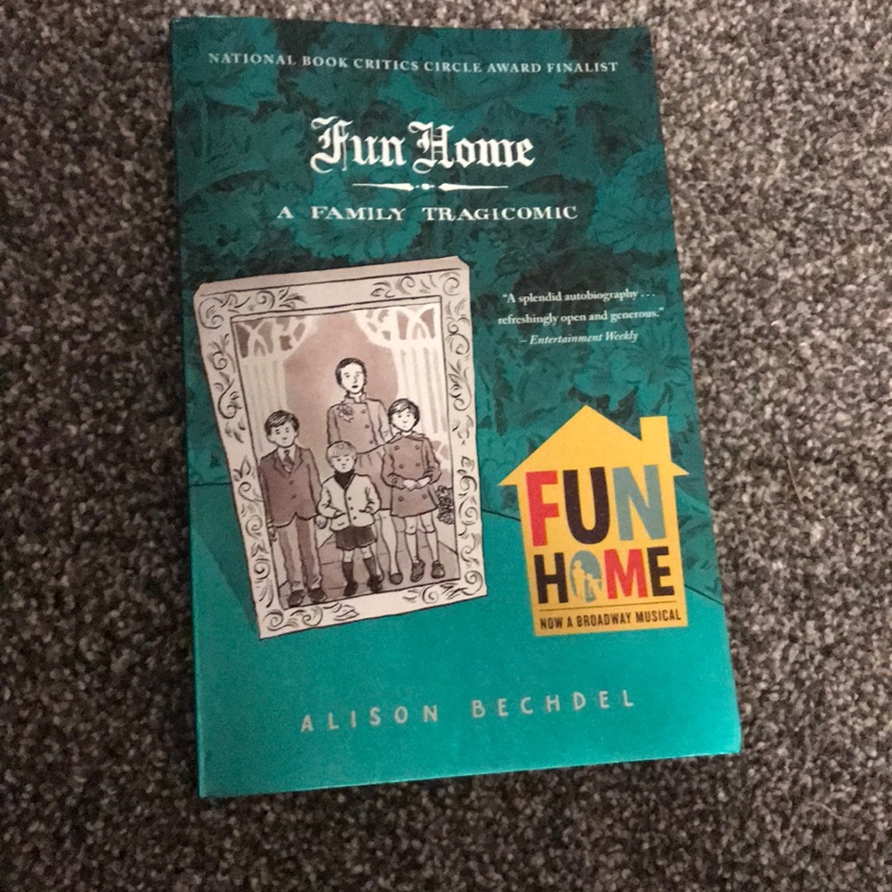 MAKE OFFERS! Comic Book: Fun Home - A Family Tragicomic